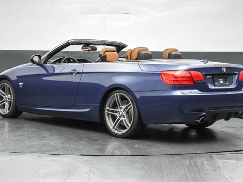 Used 2012 BMW 335is Convertible image 4