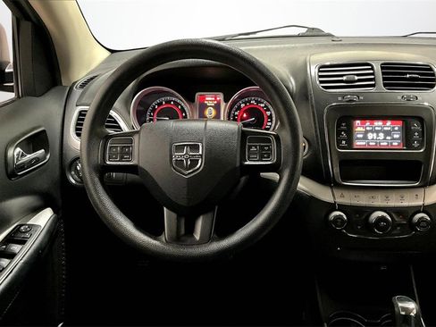 Used 2015 Dodge Journey SXT w/ Flexible Seating Group image 8