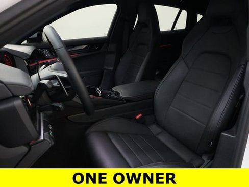 Used 2024 Porsche Panamera 4 image 7