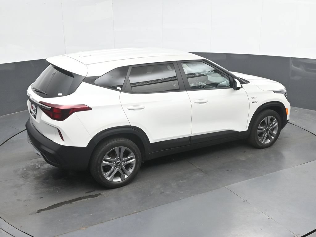 Used 2021 Kia Seltos LX AWD/4WD image 32