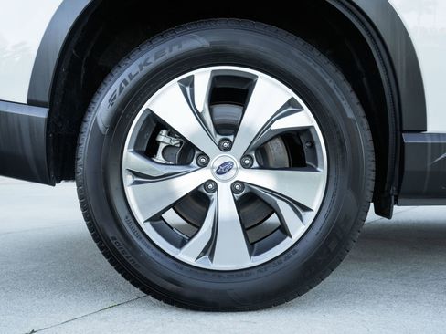 Used 2024 Subaru Ascent Premium w/ Convenience Package image 26