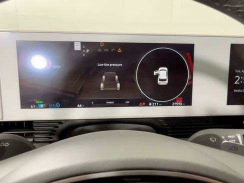 Used 2024 Hyundai Ioniq 5 SE RWD image 25
