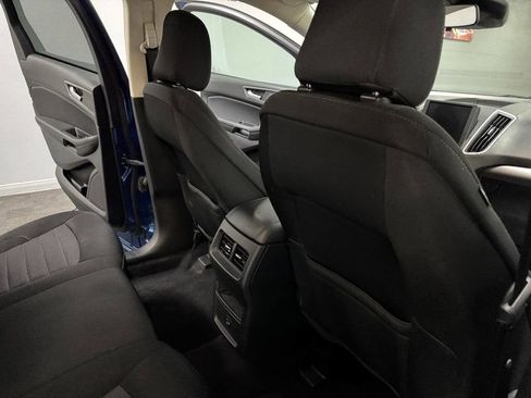 Used 2021 Ford Edge SE image 48