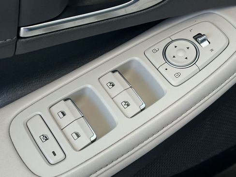 Used 2023 Hyundai Sonata Limited FWD image 14