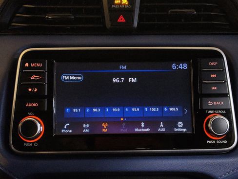 Used 2024 Nissan Versa SV FWD image 25
