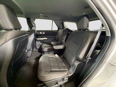 Used 2020 Ford Explorer XLT w/ Comfort Package AWD/4WD image 24