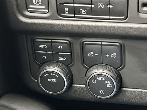 Certified 2023 Chevrolet Tahoe LT w/ Luxury Package image 18