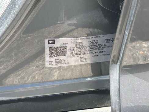 Used 2025 Chevrolet Traverse LT FWD image 20