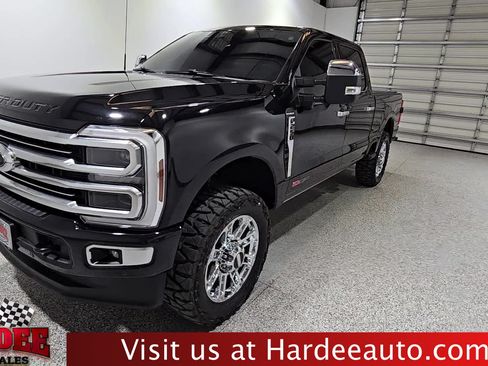 Used 2025 Ford F250 Platinum w/ Platinum Plus Package AWD/4WD image 1