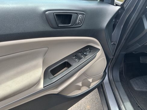 Used 2019 Ford EcoSport S FWD image 9