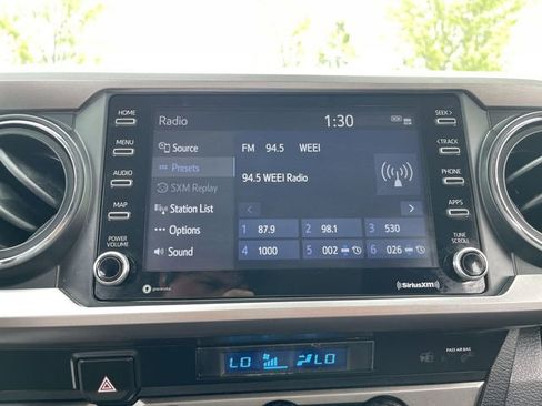 Certified 2023 Toyota Tacoma SR5 AWD/4WD image 17
