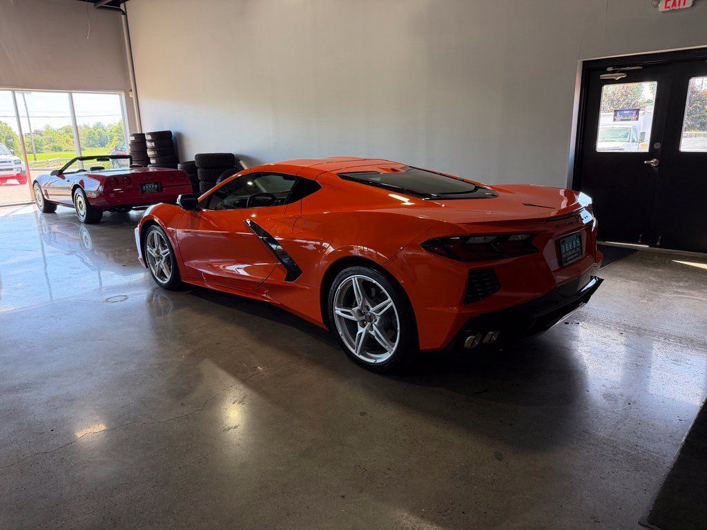 Used 2021 Chevrolet Corvette Stingray Preferred Cpe w/ Battery Protection Package RWD image 6