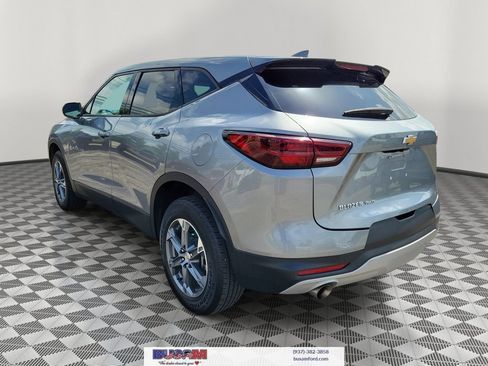 Used 2025 Chevrolet Blazer LT AWD/4WD image 3
