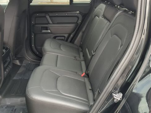 Used 2025 Land Rover Defender 110 S image 20