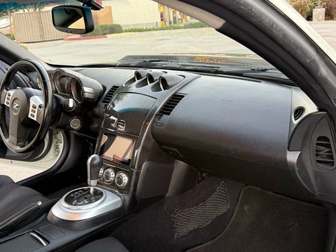 Used 2006 Nissan 350Z Enthusiast image 24