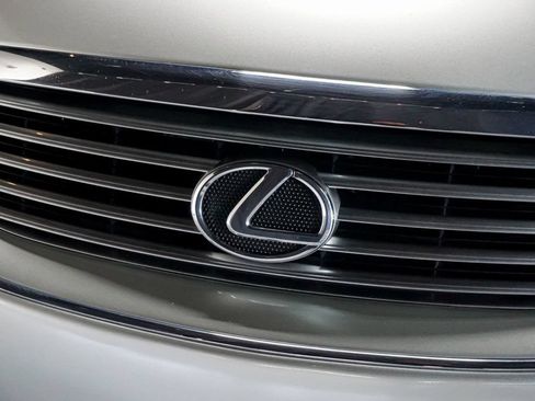 Used 2004 Lexus SC 430 Convertible RWD image 65
