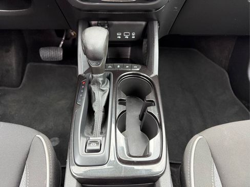 Used 2023 Chevrolet TrailBlazer LS AWD/4WD image 19