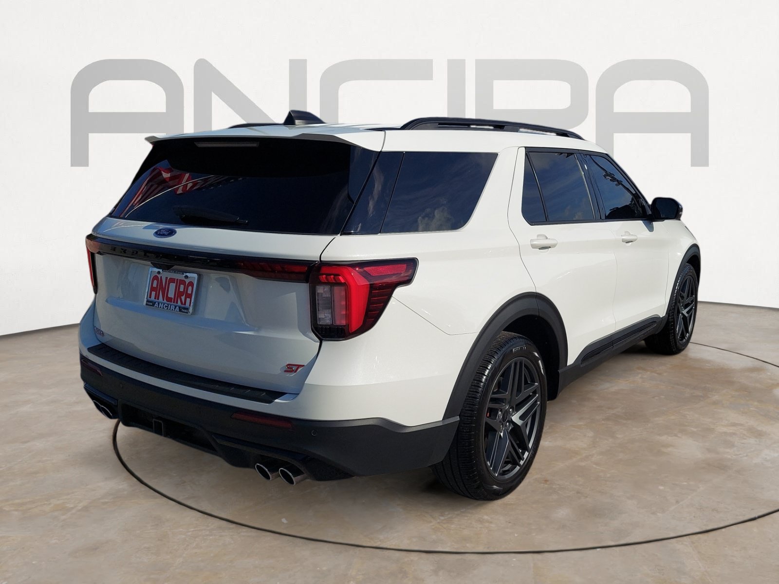 Used 2025 Ford Explorer ST AWD/4WD image 10