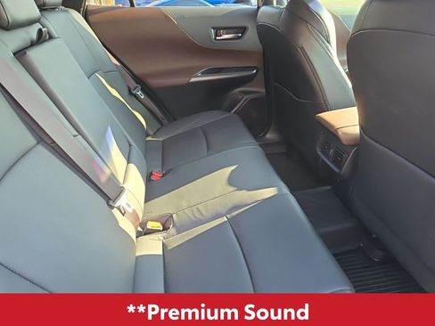 Used 2021 Toyota Venza XLE w/ Softex Package image 17