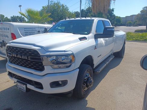 Used 2024 RAM 3500 Big Horn w/ Night Edition AWD/4WD image 1