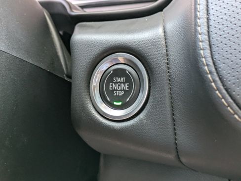 Used 2023 GMC Yukon SLT image 29