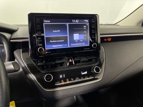 Certified 2022 Toyota Corolla LE image 20