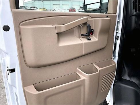 New 2026 Chevrolet Express 2500 image 17