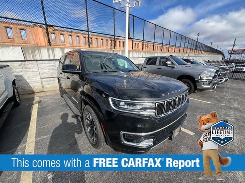 Used 2024 Jeep Wagoneer L Series III w/ Flexible Seating Group image 2