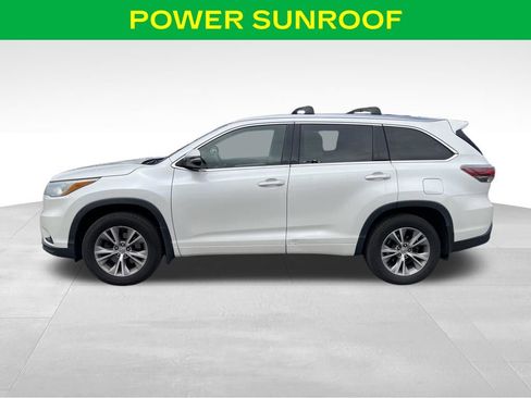 Used 2015 Toyota Highlander XLE AWD/4WD image 7