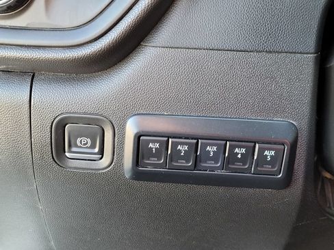 Used 2022 Chevrolet Silverado 2500 W/T w/ WT Convenience Package AWD/4WD image 24
