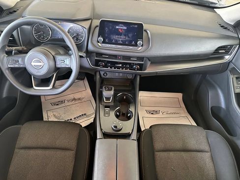 Used 2024 Nissan Rogue SV AWD/4WD image 11