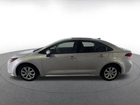Used 2023 Toyota Corolla LE image 7