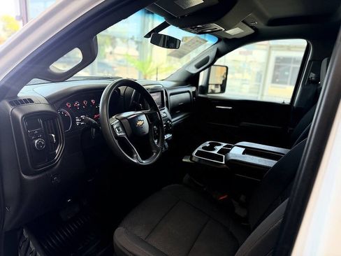 Used 2023 Chevrolet Silverado 2500 W/T w/ WT Convenience Package RWD image 3