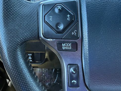 Used 2020 Toyota Tacoma TRD Sport AWD/4WD image 28