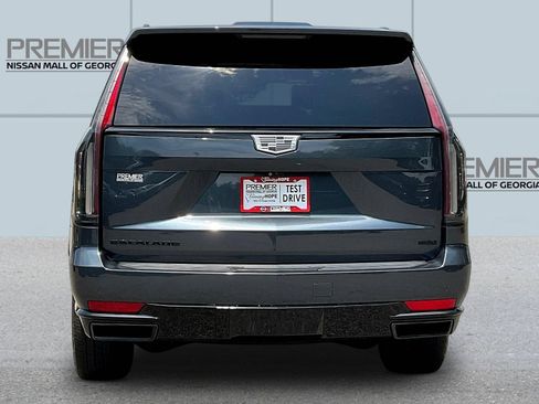 Used 2021 Cadillac Escalade Sport w/ Driver Assist Tech Package AWD/4WD image 6