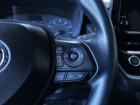 Certified 2025 Toyota Corolla LE FWD image 26