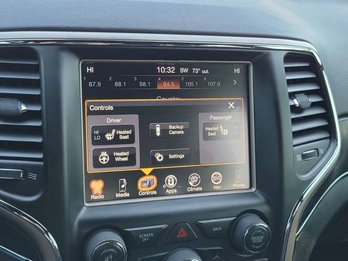 Used 2017 Jeep Grand Cherokee Limited image 26