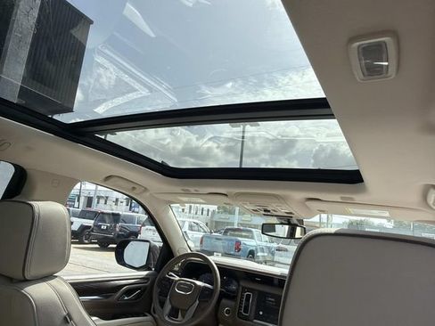 Used 2022 GMC Yukon XL Denali w/ Max Trailering Package AWD/4WD image 13