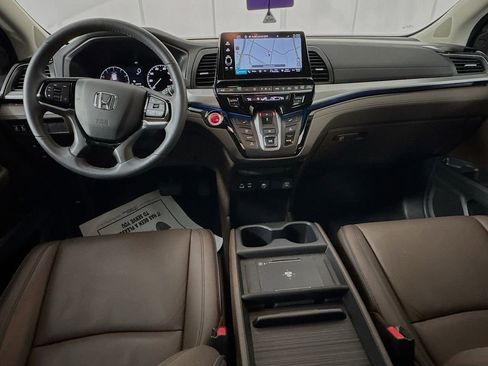 Used 2025 Honda Odyssey Touring image 26