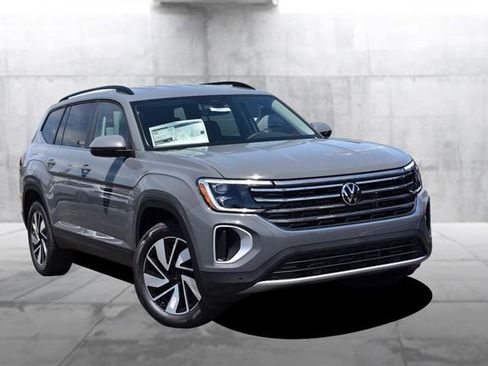 New 2026 Volkswagen Atlas SE AWD/4WD image 2
