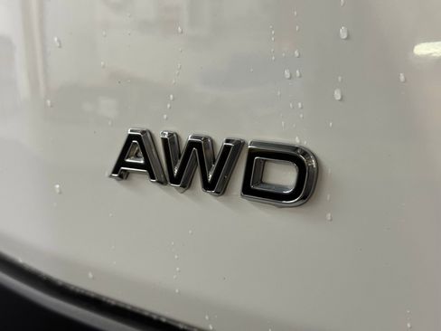 Used 2023 Ford Transit 250 Low Roof AWD w/ Exterior Upgrade Package image 7