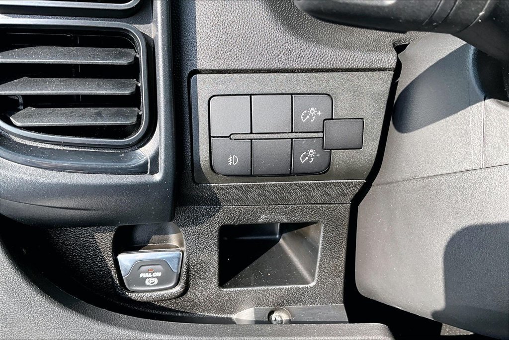 Used 2023 RAM ProMaster 2500 FWD image 16
