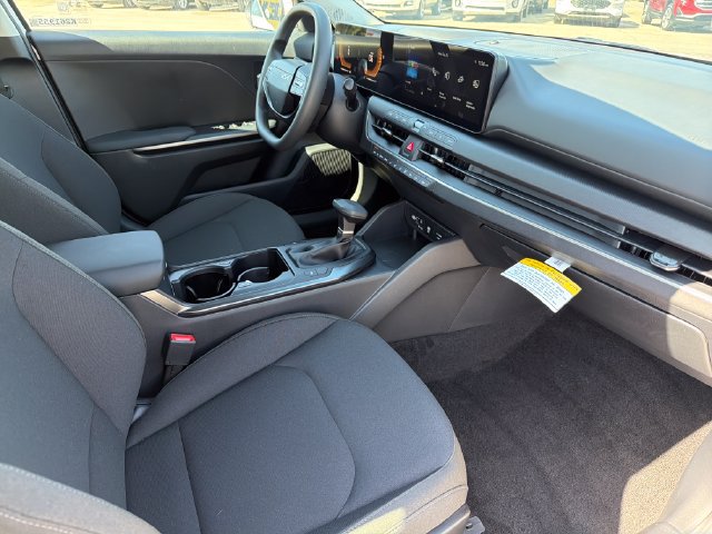 New 2026 Kia K4 FWD image 22