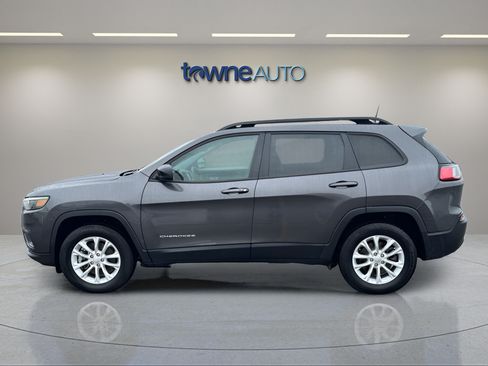 Used 2022 Jeep Cherokee Latitude Lux AWD/4WD image 2