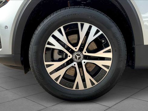 New 2026 Mercedes-Benz GLB 250 4MATIC image 15