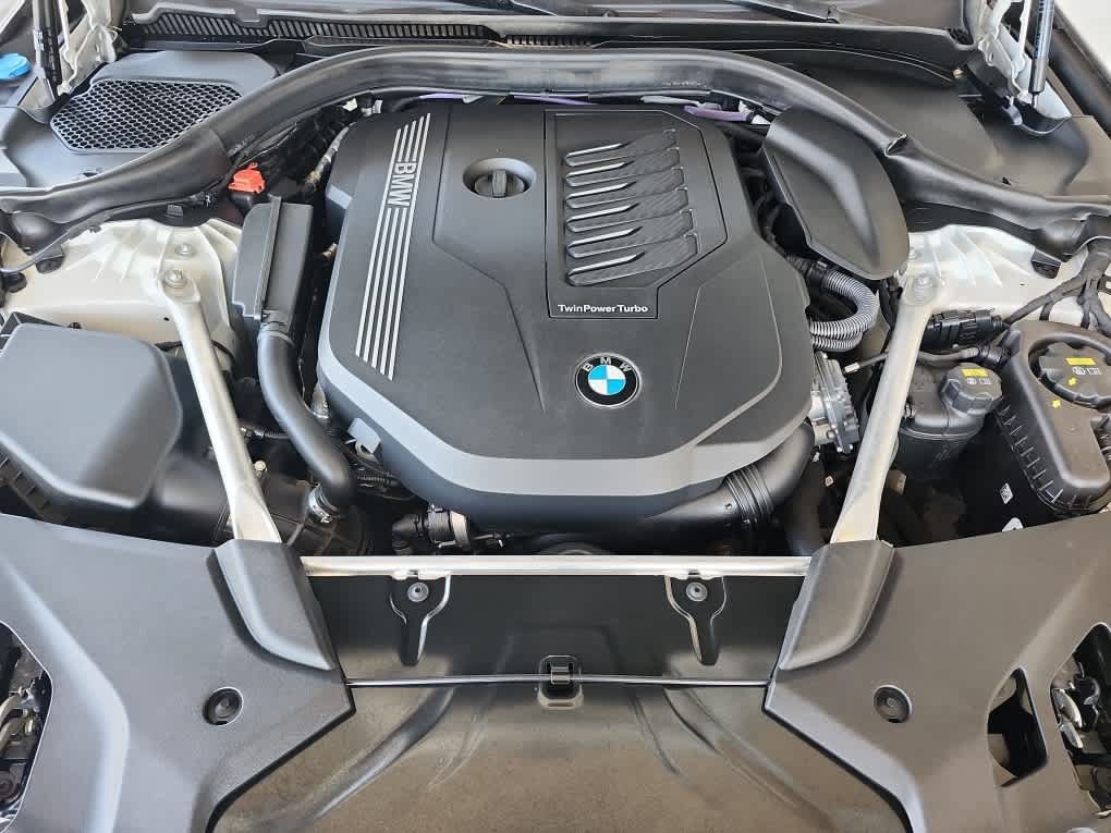Used 2021 BMW 540i w/ M Sport Package RWD image 30