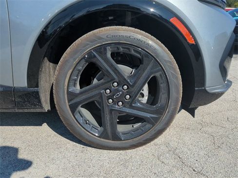 New 2026 Chevrolet Equinox EV RS image 11