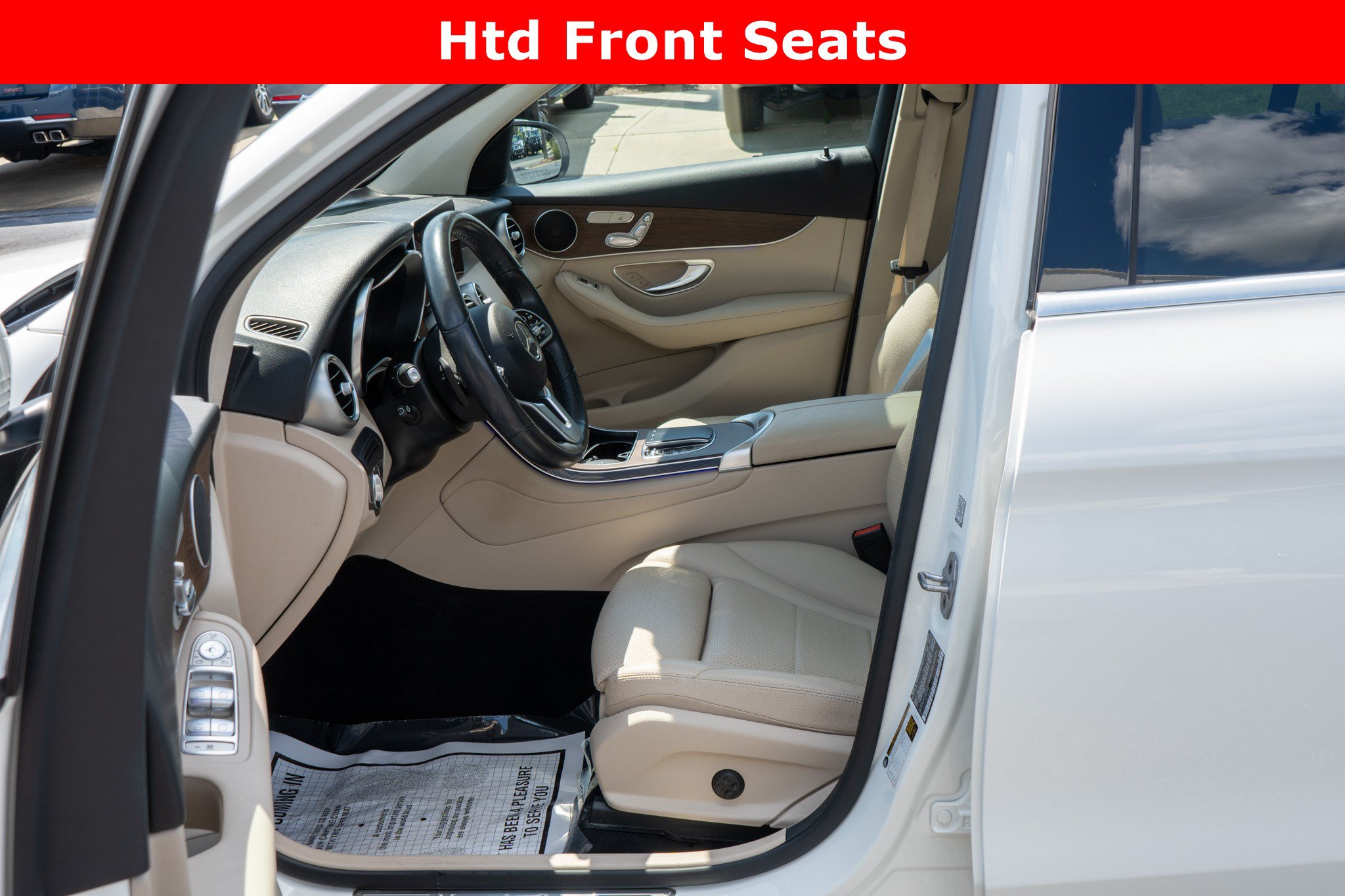 Used 2022 Mercedes-Benz GLC 300 4MATIC image 29