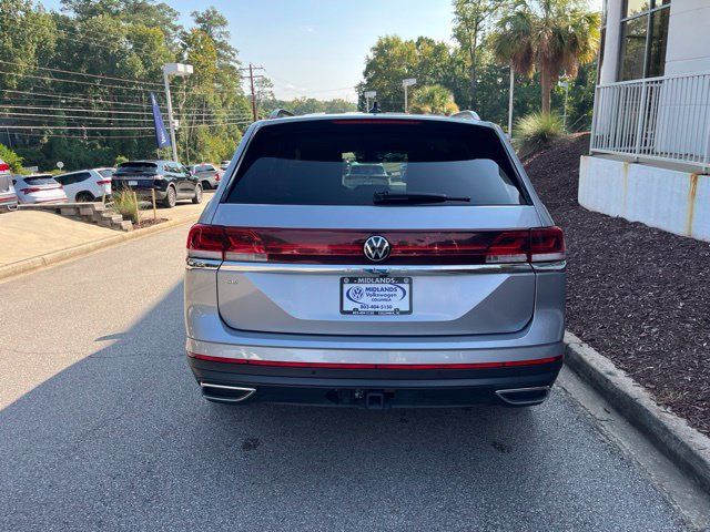 Used 2025 Volkswagen Atlas SE FWD image 35