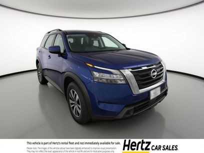 Used 2025 Nissan Pathfinder SV